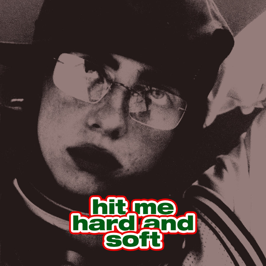 Banner zu der Kollektion hit me hard and soft Billie Eilish