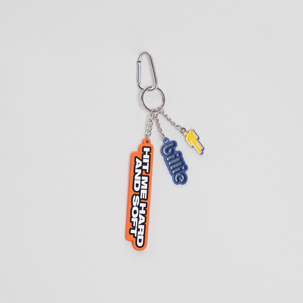 Billie Eilish HIT ME HARD AND SOFT Bag Charm Taschenanhänger 445307